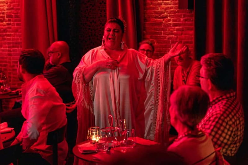 Madrid: Authentic Flamenco at Flamenco de Leones with drink - The food experience and its limits