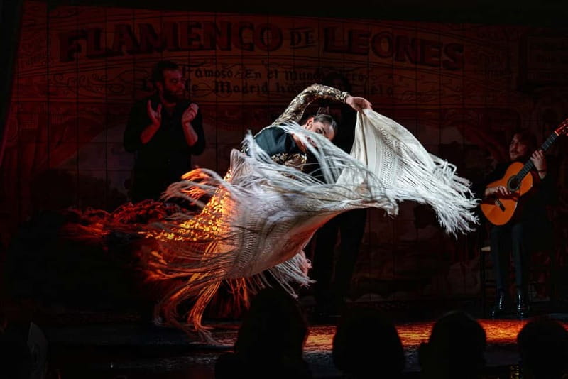 Madrid: Authentic Flamenco at Flamenco de Leones with drink - Why the small venue matters
