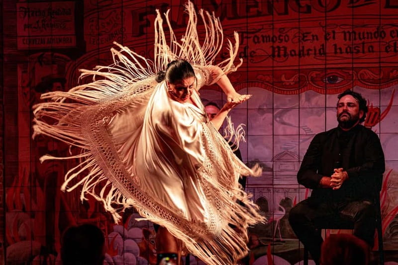 Madrid: Authentic Flamenco at Flamenco de Leones with drink - What the performance actually feels like