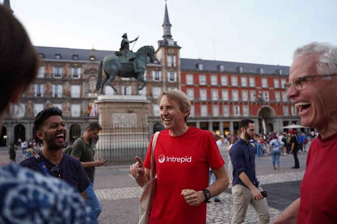 Madrid by Night: Tapas Crawl, Local Drinks & Hidden Gems - Dietary needs, children, and alcohol