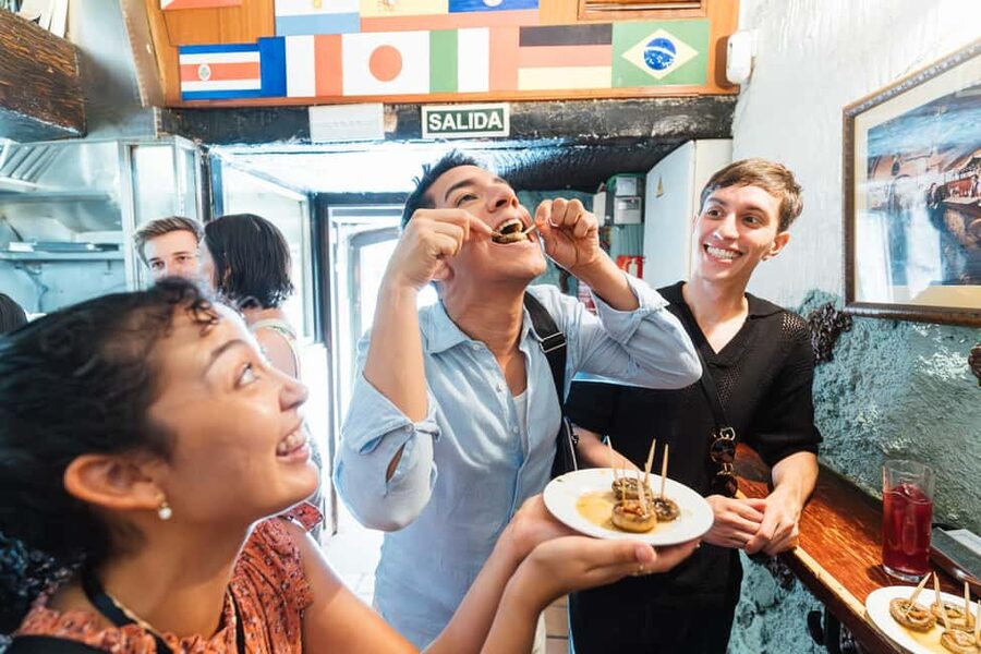Madrid: Food Walking Tour with Drink and Local Guide - Why La Latina is the right place for a food walk