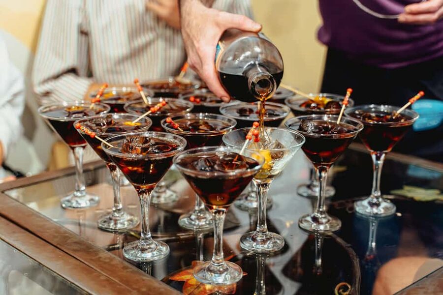 Madrid: Food Walking Tour with Drink and Local Guide - Vermouth, wine, and tinto de verano