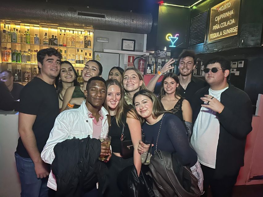 Madrid: Guided Pub Crawl Madrid Experience and Club Entry - The final nightclub depends on the night