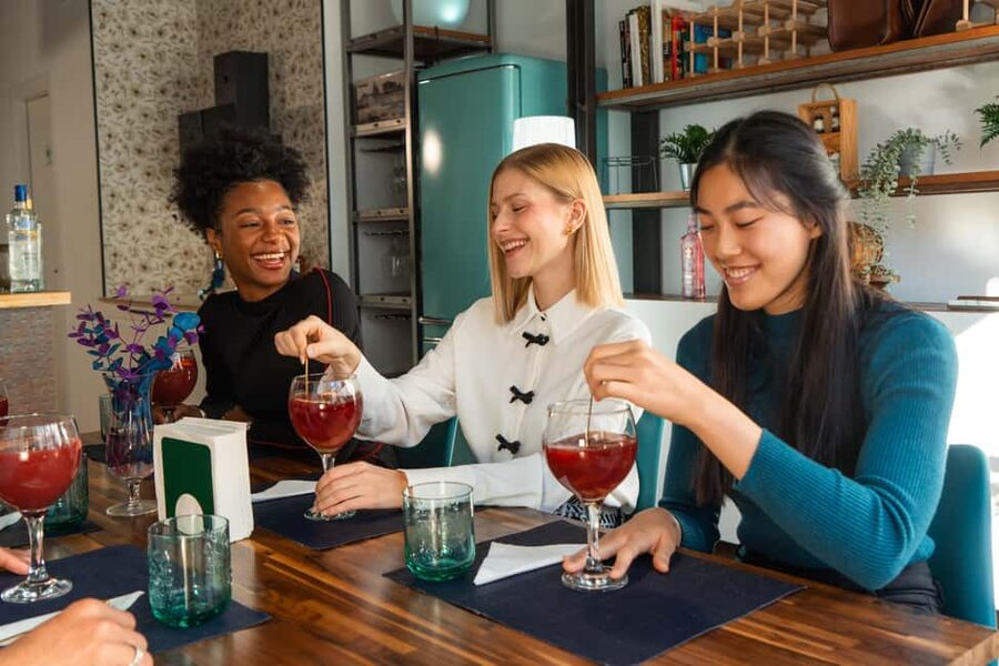 Madrid: Spanish Cocktail Workshop - Sangria, Tinto de Verano & Calimocho - Key points to know before booking