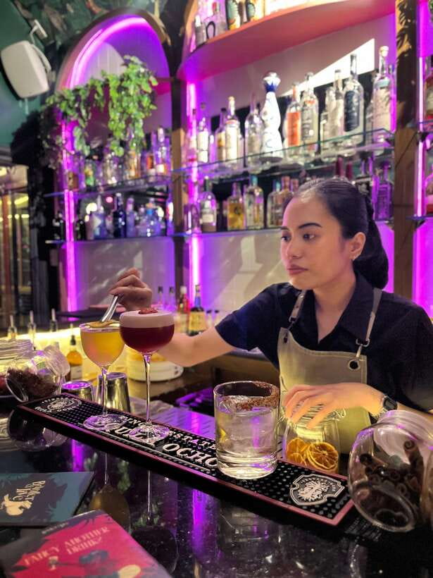 Makati Bar Crawl - Hidden Bar, Speakeasy and Pub - Starting around P. Burgos Street
