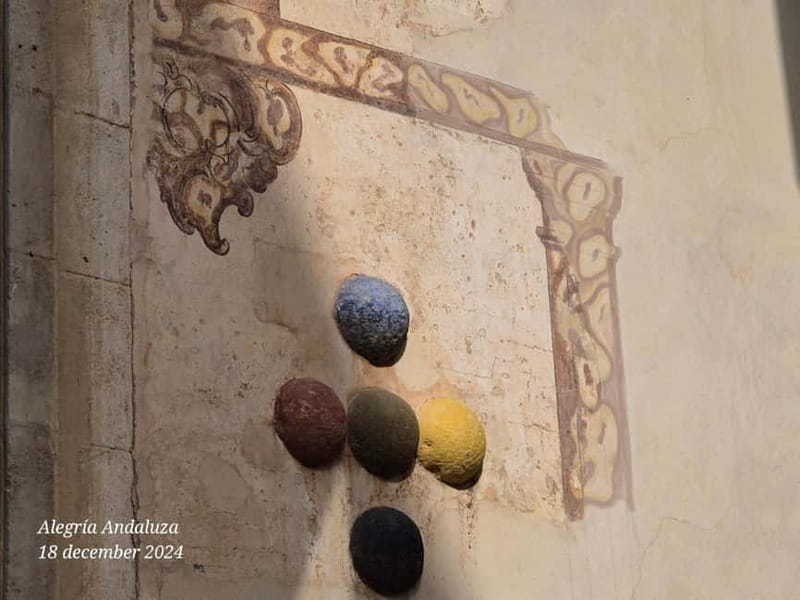 Málaga: Highlights Walking Tour with Drinks and Tapas - Is $105 a fair price?