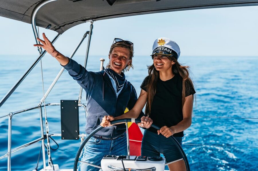 Mallorca: Midday or Sunset Sailing with Snacks and Open Bar - The secret swimming stop