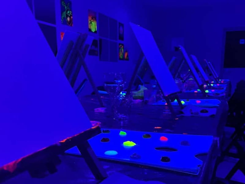 Malta: Glow-in-the-Dark Drink & Paint Experience - The first brushstrokes and artist guidance