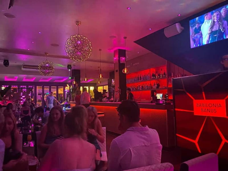 Marbella: Club tour in Puerto Banus, including Drinks and three clubs - Who Will Enjoy This Night Most?