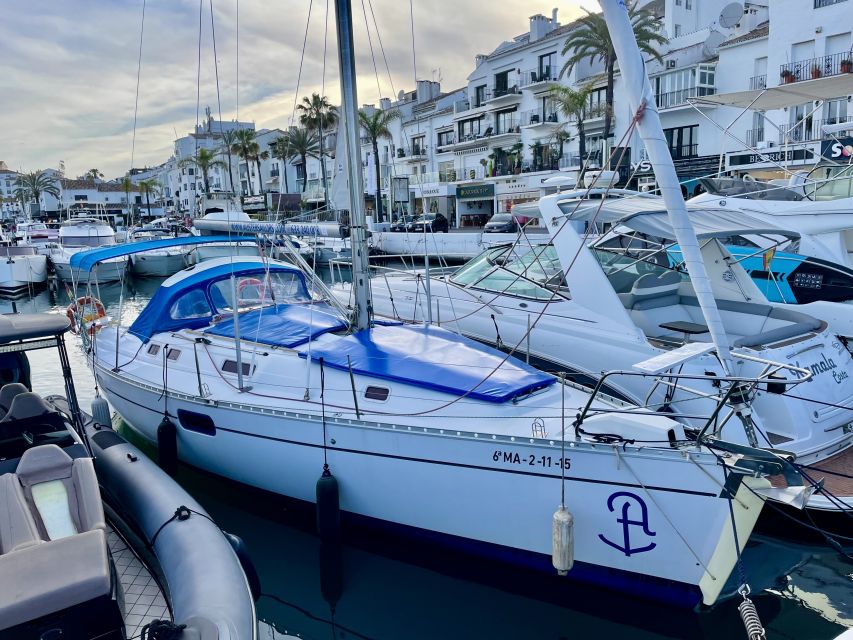 Marbella: Puerto Banús Private Sailing Cruise with Drinks - Setting out from Puerto Banús
