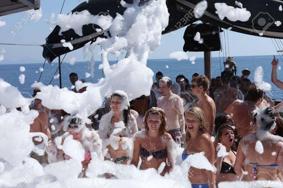 Marmaris Pirate Boat w/ Lunch, Unlimited Drinks & Foam Party - Foam party and disco on the second and third floors
