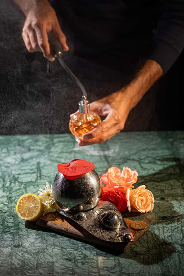 Marrakech: Cocktail Tasting Mixology & Moroccan Tapas - Finding the black door in Marrakech