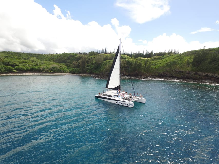 Maui: 2 Hour Sunset Dinner Sail with Open Bar and Appetizers - Gemini’s layout makes the two hours easy