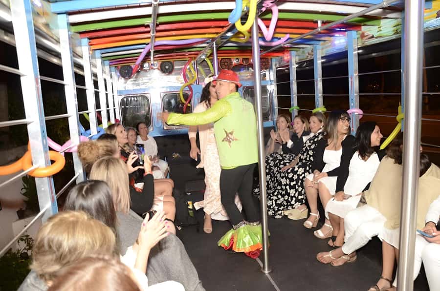 MEDELLIN: CITY TOUR CITY NIGHT TOUR + OPEN BAR - The Golden Mile and Provenza after dark