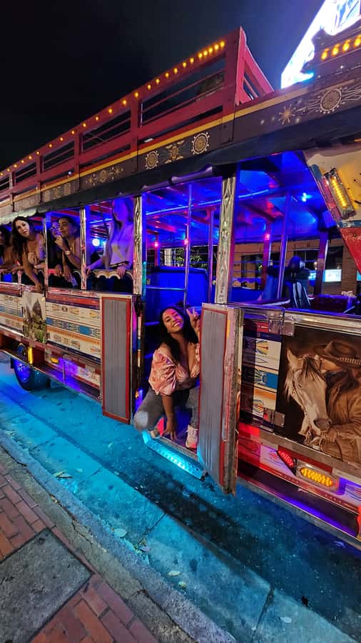 Medellin: Party Bus with DJ & Street Food Tastings - A Medellín night that starts before you arrive at the bars