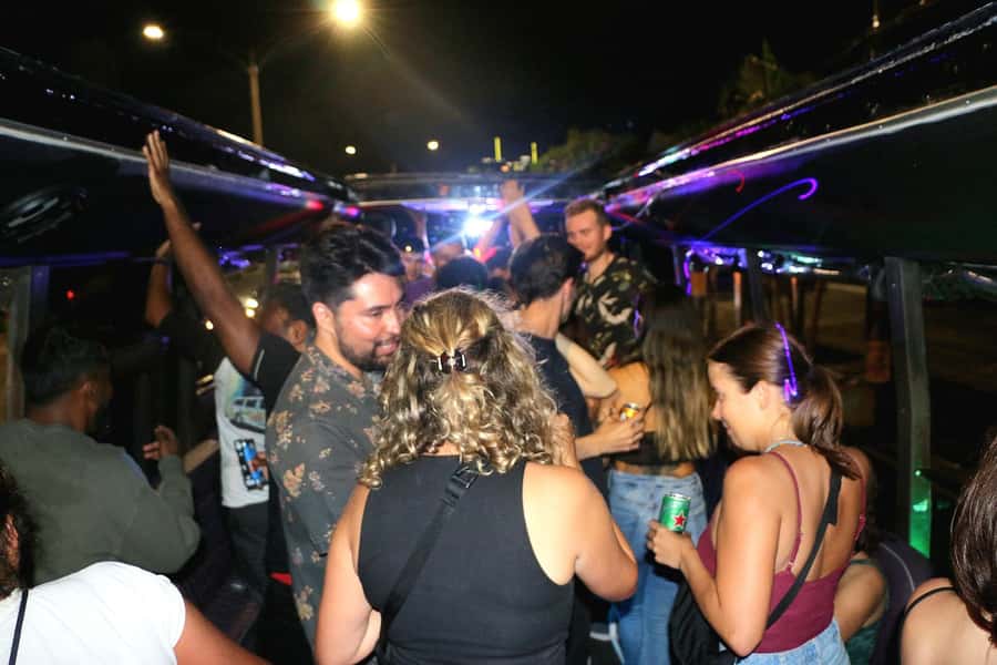 Medellin: Rumbero Party Bus with all the beer you can drink - A Medellín night out that starts before you reach the clubs