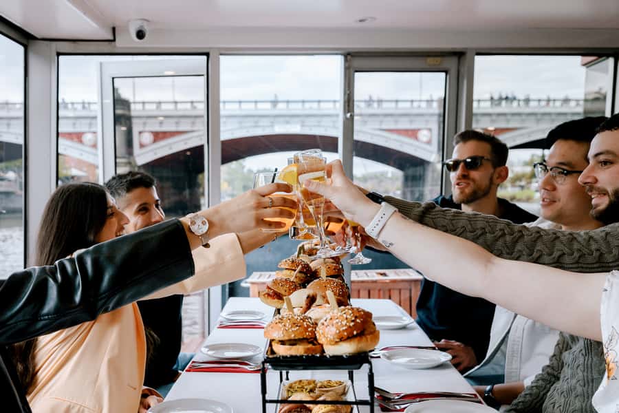 Melbourne: 2-Hour Bottomless Brunch Cruise - Key points to know before boarding