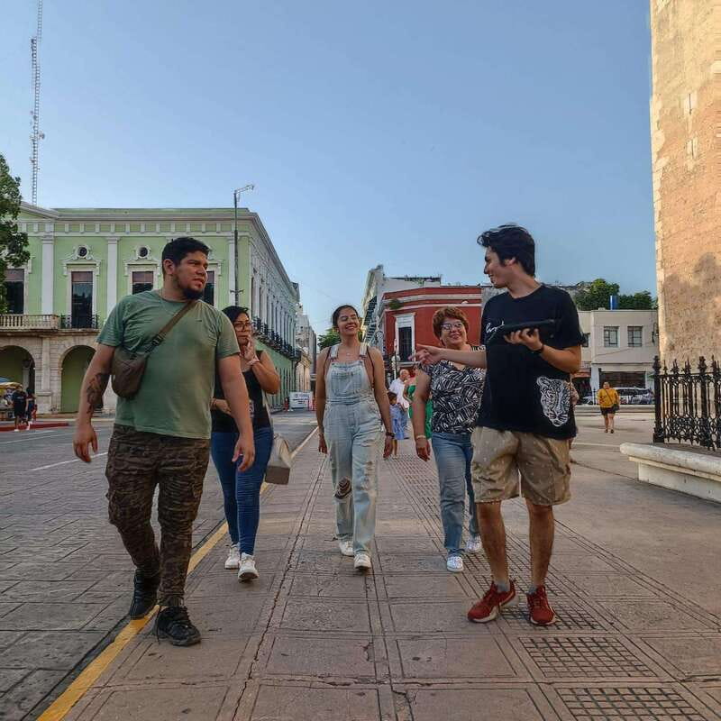 Mérida Walking Tour with Drink & Snacks - Morning or afternoon?