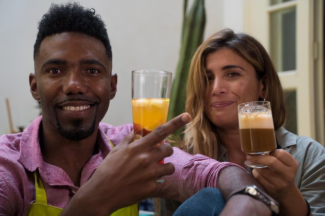 Mexican Cooking Class & Cocktails in Mexico City - The guide can shape the whole evening