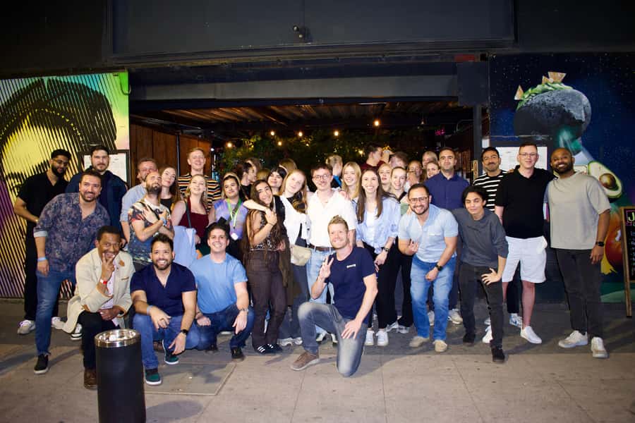 Mexico City: Guided Pub Crawl with Party Games - Why This Pub Crawl Works For A First Night Out