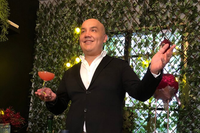 Mezcal and Tequila Cocktail Masterclass - The welcome drink and the tequila versus mezcal lesson