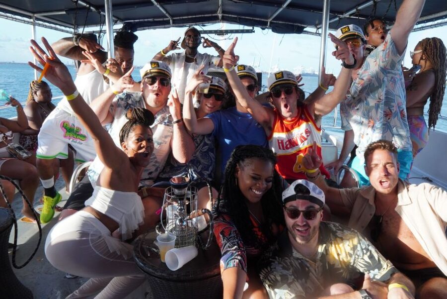 Miami: Boat Party with Live DJ, Unlimited Drinks, and Food - Practical tips for a smoother night