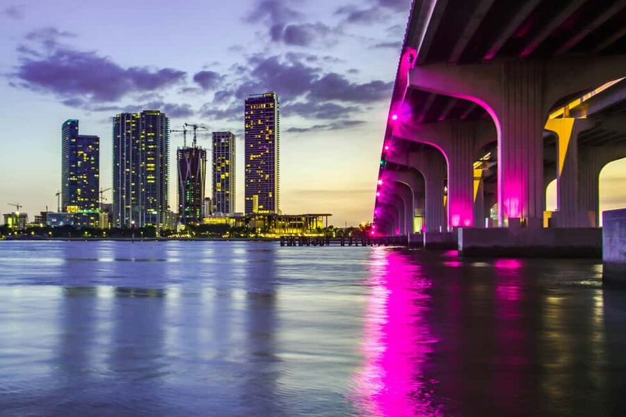 Miami Night two Hour Cruise with Open Bar & Skyline Views - What the two-hour route shows you