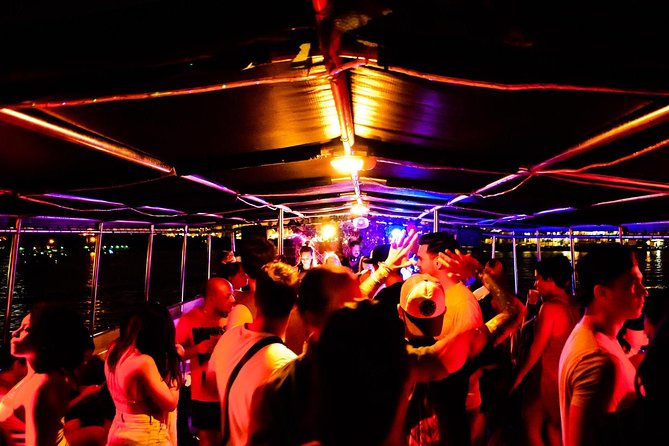 Miami Party Boat Cruise Music & Skyline Views - What the 80-minute cruise actually feels like