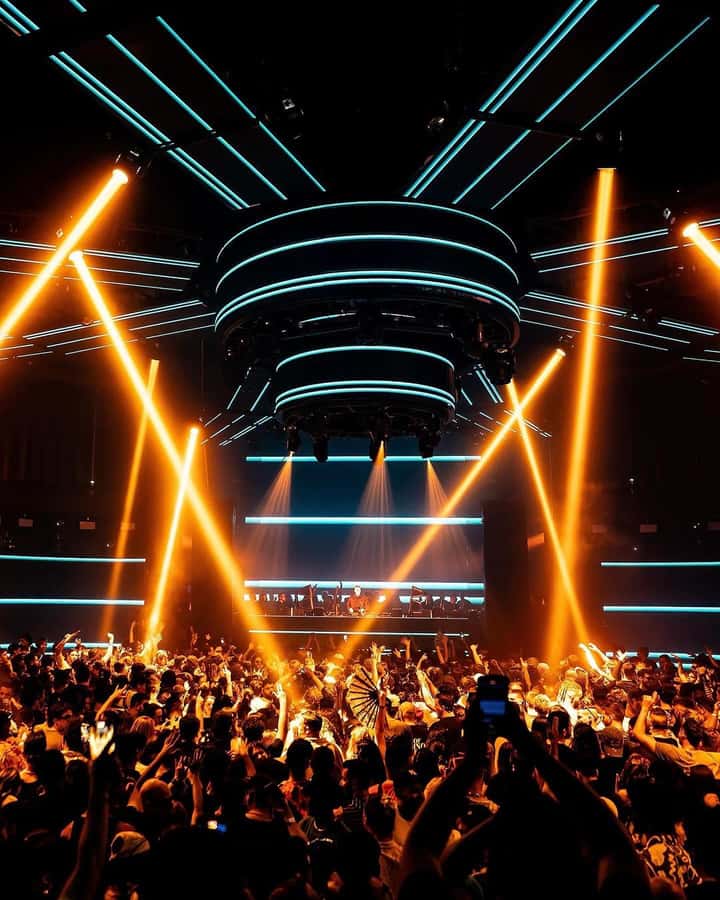 Miami Pub Crawl + Clubbing Experience - The hosts can shape the whole experience