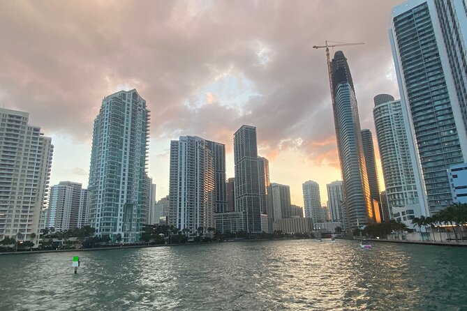 Miami Skyline: Happy Hour Cruise Music & Cash Bar - Hibiscus Island, Palm Island, and Sunset Island