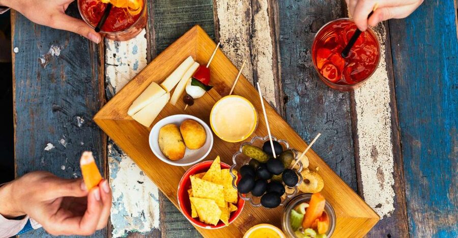 Milan: Private Tour with Drinks & Bites in Centro Storico - Key points at a glance