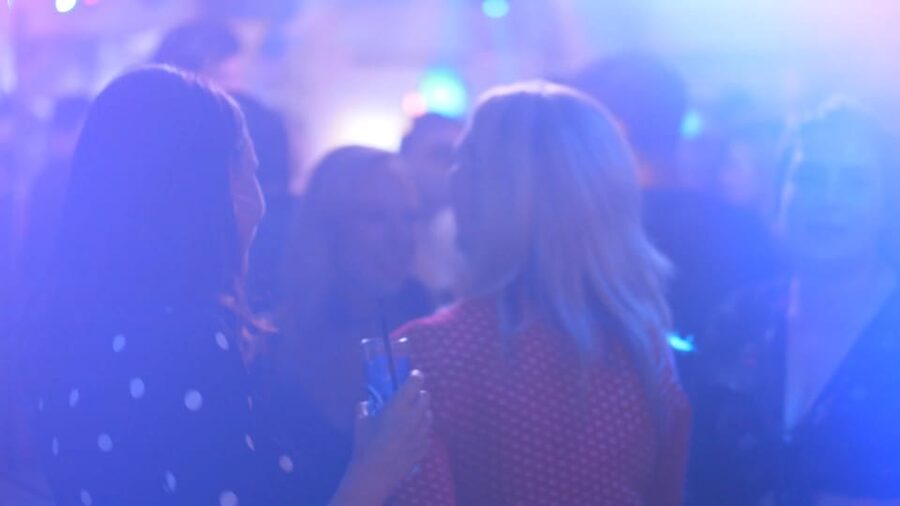 Milan: Ultimate Bar Crawl with Shots and VIP Club Access - Finishing with dancing and club access