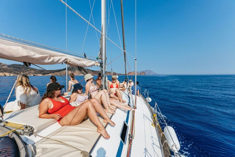 Milos: Kleftiko Cruise with Meal, Drinks and Photos at Sykia - Why Kleftiko is the right reason to book