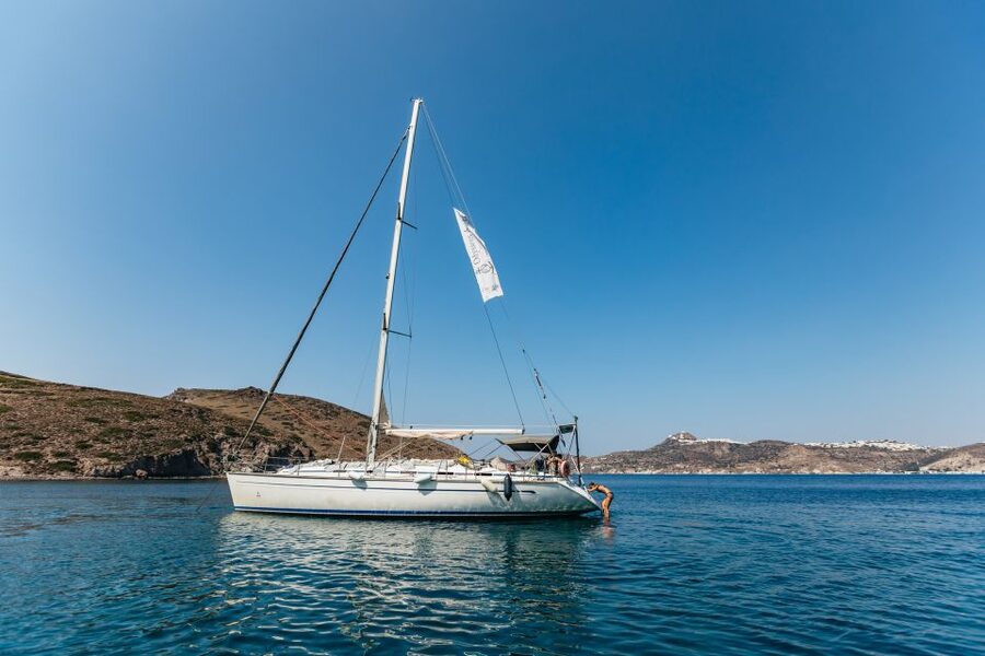Milos: Kleftiko Cruise with Meal, Drinks and Photos at Sykia - Cave Vani, Bear Rocks, and the colorful west coast