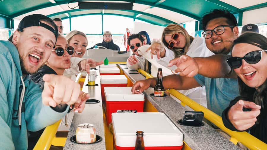 Mission Bay San Diego: Paddle Pub Party Cruise - Why the captain matters
