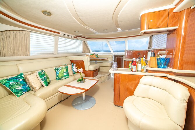 Montego Bay Private Yacht Tour with Open Bar and Lunch - What the $2,500 price really buys