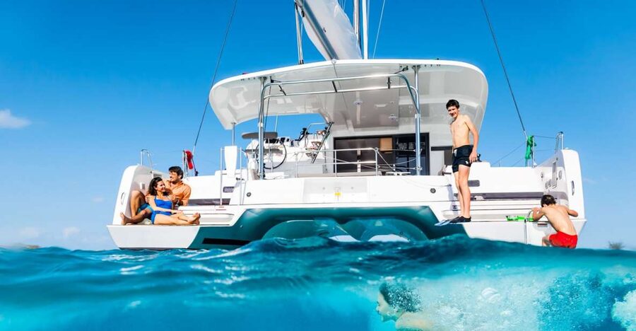 Mykonos: Catamaran Cruise with Lunch, Drinks and Transfer - What the crew adds
