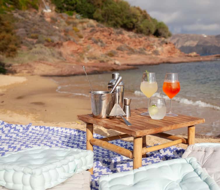 Mykonos: Cocktail Making Class on a Secluded Beach - Small group or private booking