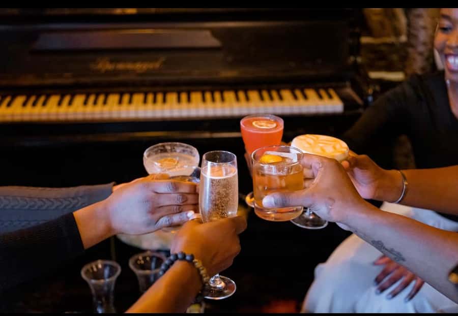 Nairobi bar crawl:Drink and Mingle - What the three-hour crawl feels like