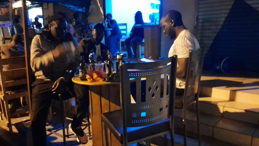 Nairobi: Nightlife Experience with Drinks and Dancing - Choosing between bars, clubs, and live music