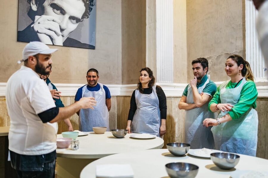 Naples: Pizza-Making Workshop with Drink and Appetizer - Languages, cancellation, and practical planning