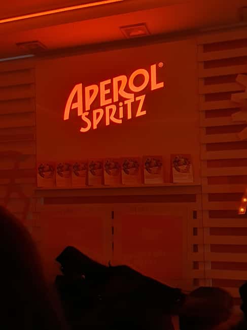 Naples Pub Crawl; from the first free Spritz to the Disco - Cocktails and music at the second stop