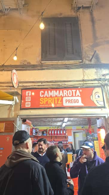 Naples Pub Crawl; from the first free Spritz to the Disco - The club stop brings the loud finish