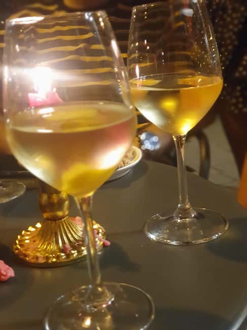 Naples Pub Crawl; from the first free Spritz to the Disco - The free Spritz is an easy way to meet people