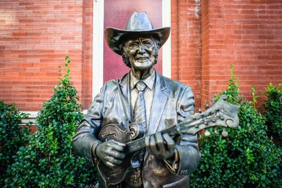 Nashville: Downtown Food, Drink and Sightseeing Walking Tour - The Ryman, Country Music Hall of Fame, and downtown landmarks