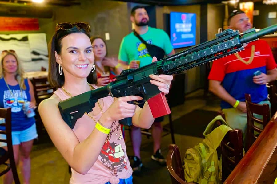 Nashville: Music City Pub Crawl - Who should book this Nashville night out?