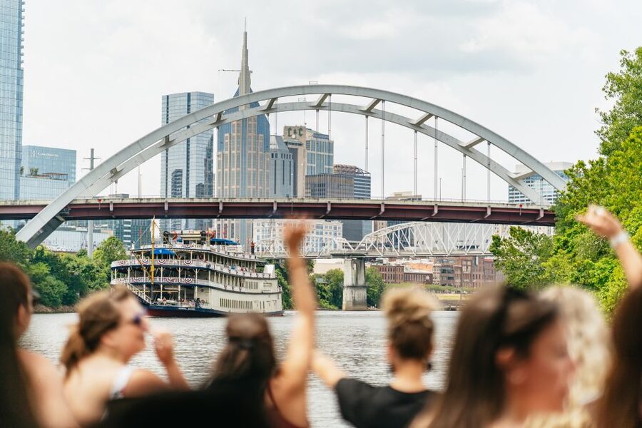Nashville: Pontoon Party Cruise with a Captain - A floating honky-tonk instead of another Broadway bar