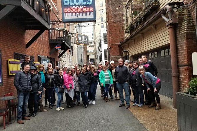 Nashville's Honky-Tonk Walking Sightseeing Pub Crawl - Who will get the most from this Nashville night