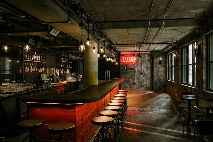 Nashville's Speakeasy Secrets: True Crime Tasting Pub Crawl - Dress, identification, and practical limits