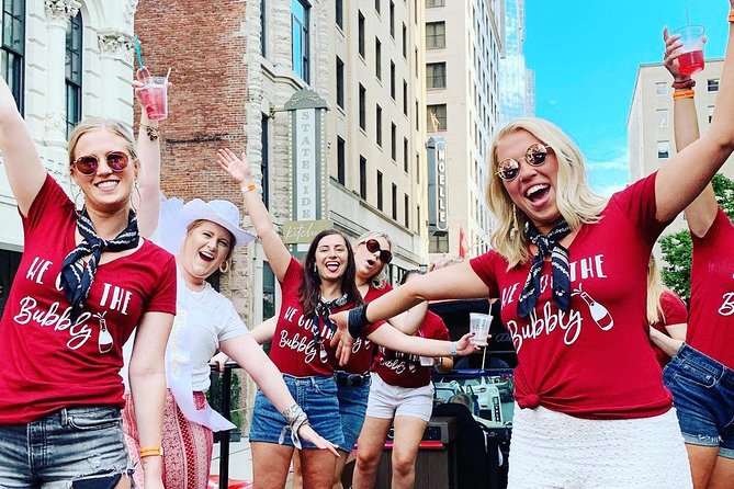 Nashville's Wildest Honky Tonk Public Party Bus (21+) - The 15-minute stop at Ole Smoky Distillery